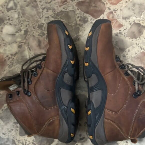 Bass Brown Ontario Waterproof Hiking boots, size 10.5 main image 4